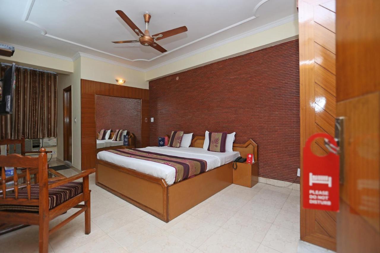 Oyo Flagship 9554 Hotel Grand Plaza Faridabad Dış mekan fotoğraf