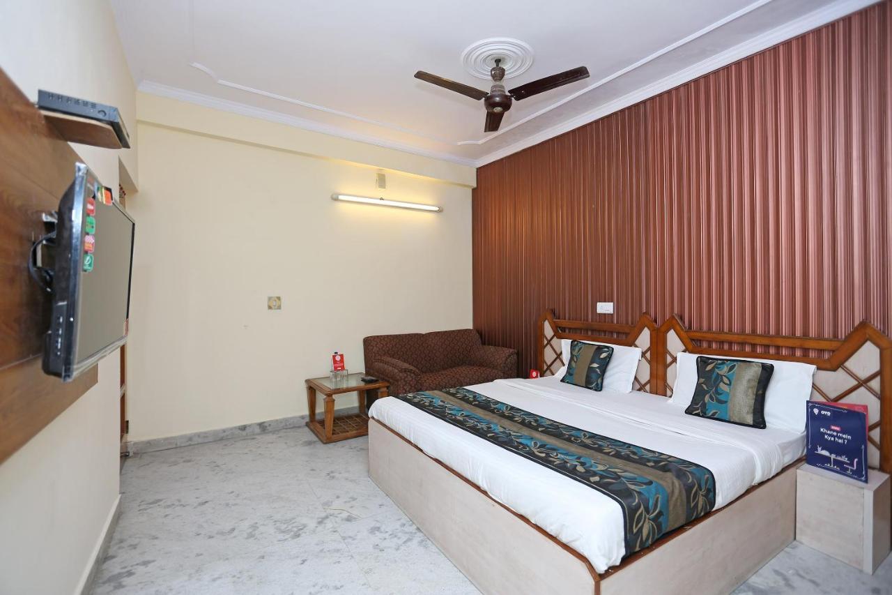 Oyo Flagship 9554 Hotel Grand Plaza Faridabad Dış mekan fotoğraf