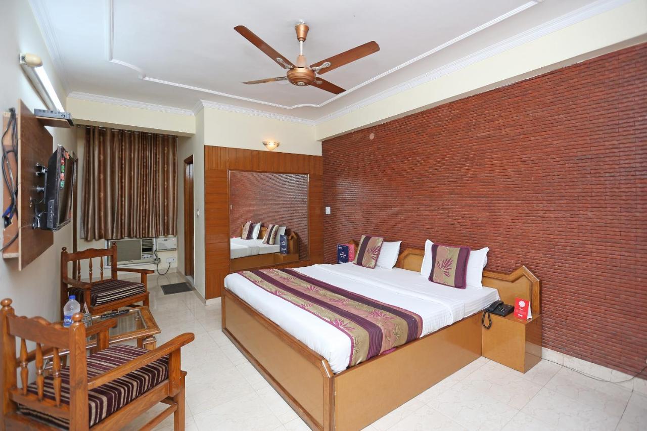 Oyo Flagship 9554 Hotel Grand Plaza Faridabad Dış mekan fotoğraf