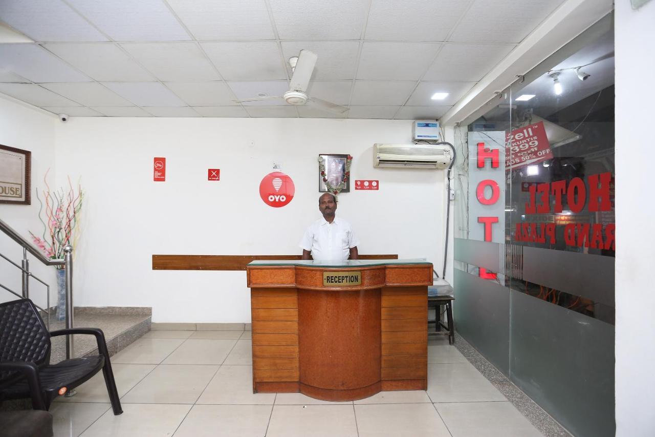 Oyo Flagship 9554 Hotel Grand Plaza Faridabad Dış mekan fotoğraf